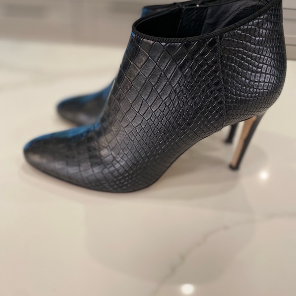 Giuseppe Zanotti, Black Ankle Bootie, Size 37.5 (Gently Used) - Picture 4 of 9